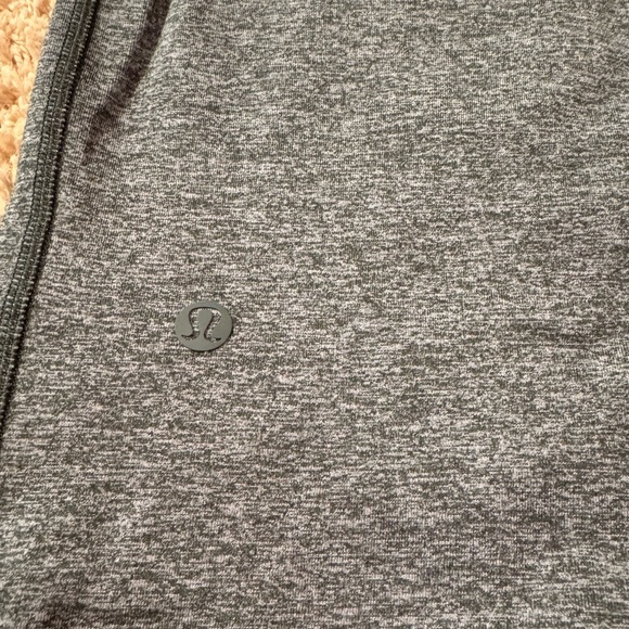 Lulu Lemon Soft Jersey T Shirt Size Large (L) - Picture 3 of 3